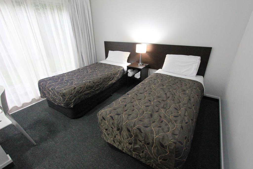 Motel Courtney 3*