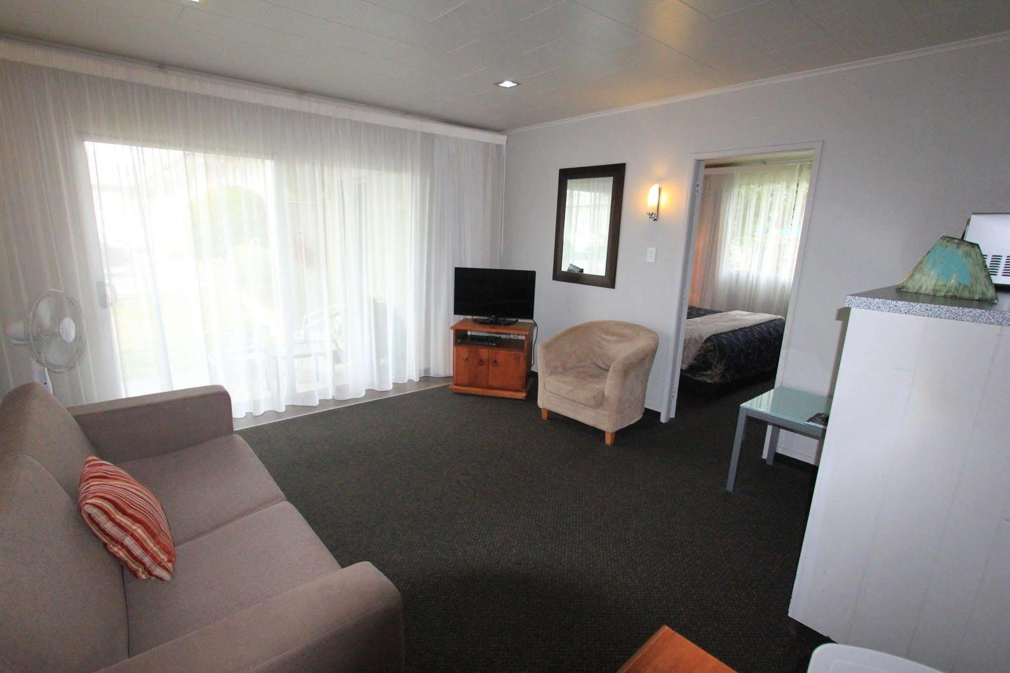 Motel Courtney 3*