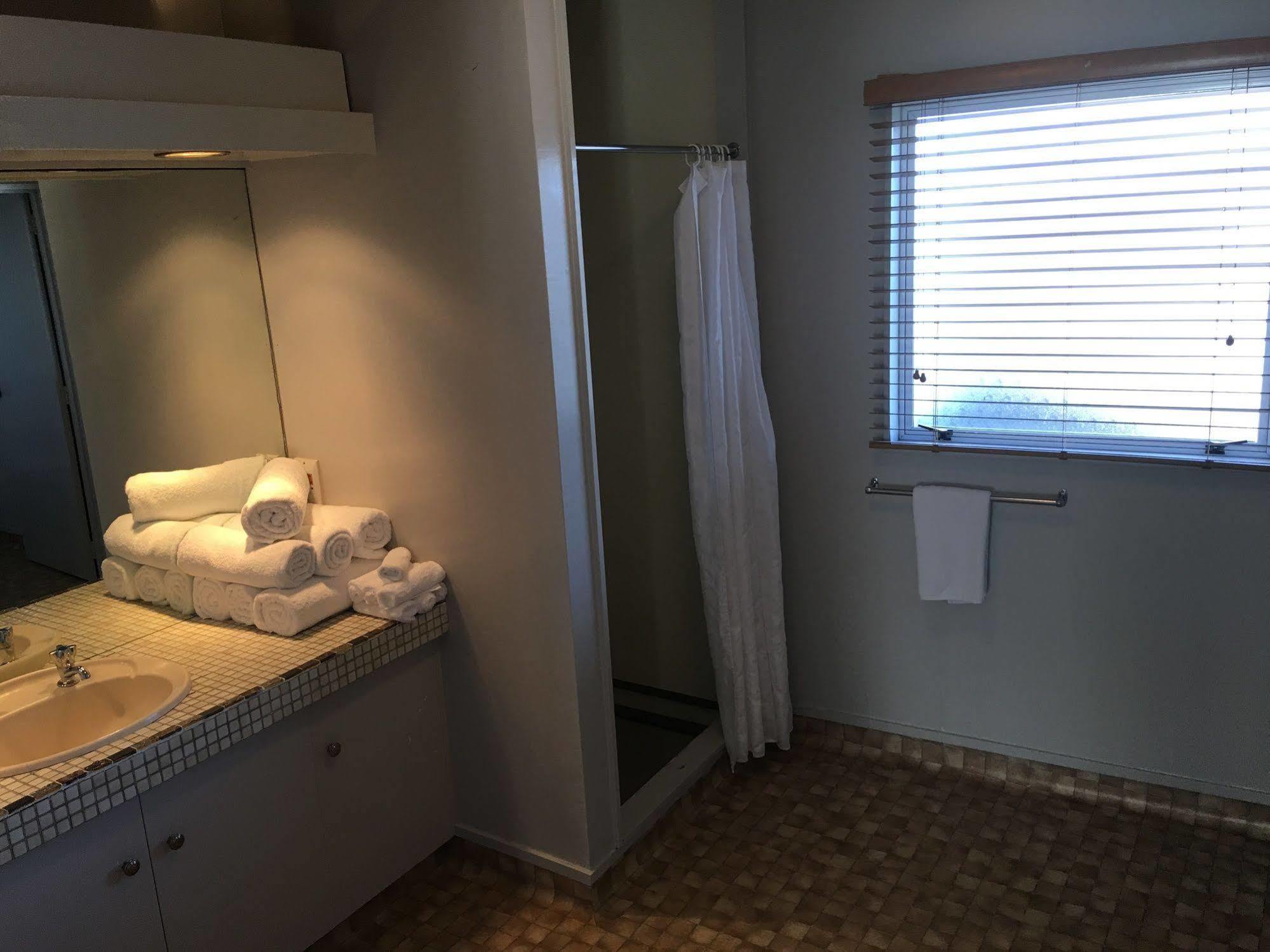 Courtney Motel 3*